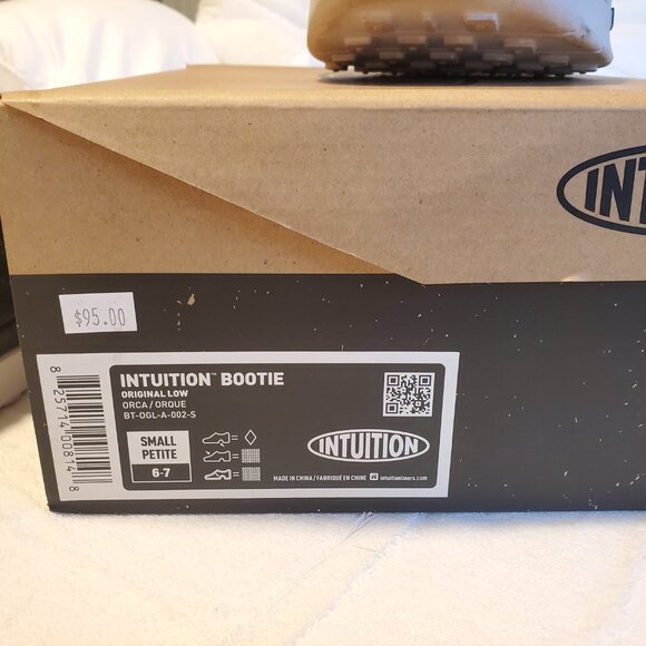 Intuition bootie sneaker/slippers size S/M - Picture 3 of 3